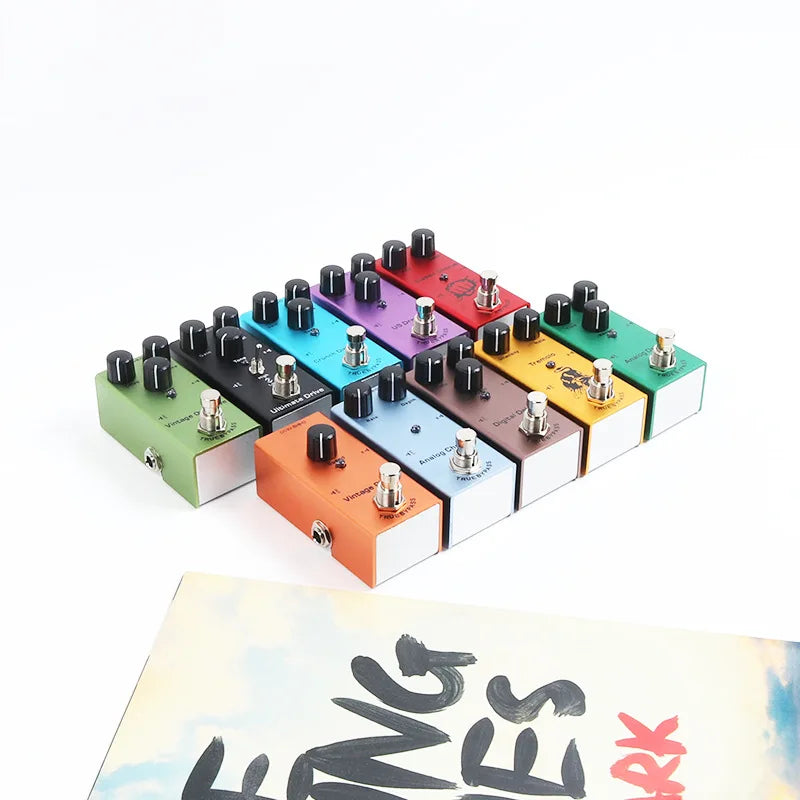 Pedal de Efectos Mini para Guitarra Eléctrica – Delay Analógico / Distorsión Crunch / Overdrive Vintage / Chorus Analógico / US Dream