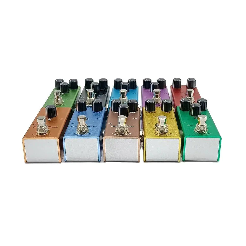 Pedal Efecto Guitarra: Vintage overdrive/US Dream/Classic Chorus/Vintage Phase/Tremolo/Analog delay/Digital Delay/Ultimate Drive